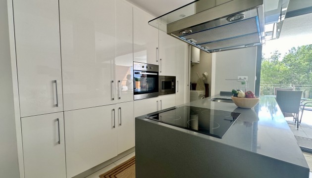 Resale - Apartment - Orihuela Costa - Villamartín