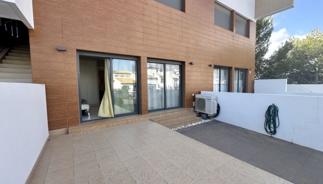 Resale - Apartment - Orihuela Costa - Villamartín