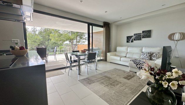 Resale - Apartment - Orihuela Costa - Villamartín