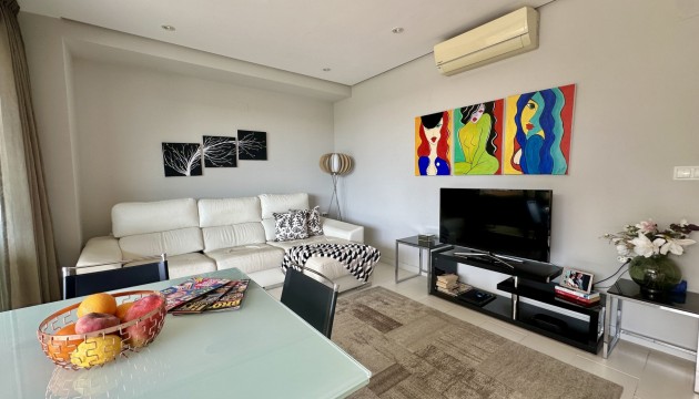 Resale - Apartment - Orihuela Costa - Villamartín