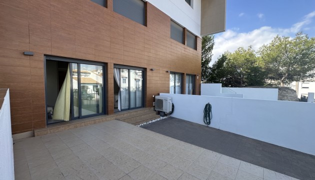Resale - Apartment - Orihuela Costa - Villamartín