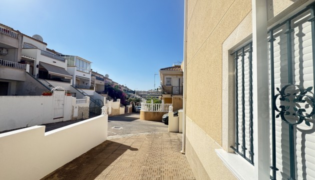 Resale - Detached Villa - Orihuela Costa - Villamartín