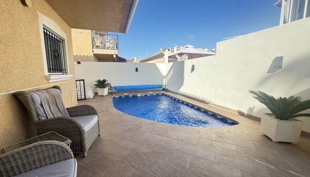 Resale - Detached Villa - Orihuela Costa - Villamartín