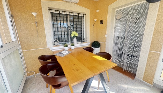 Resale - Detached Villa - Orihuela Costa - Villamartín