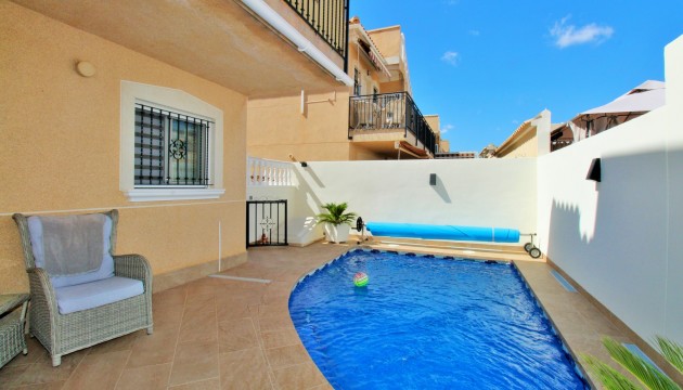 Resale - Detached Villa - Orihuela Costa - Villamartín
