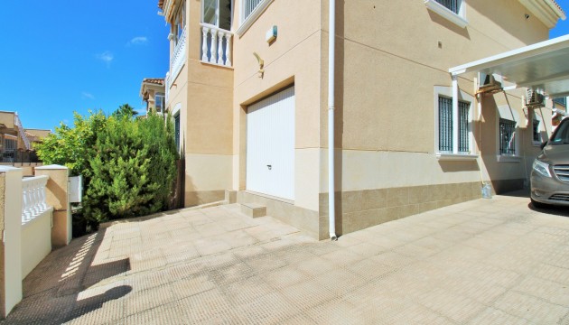 Resale - Detached Villa - Orihuela Costa - Villamartín