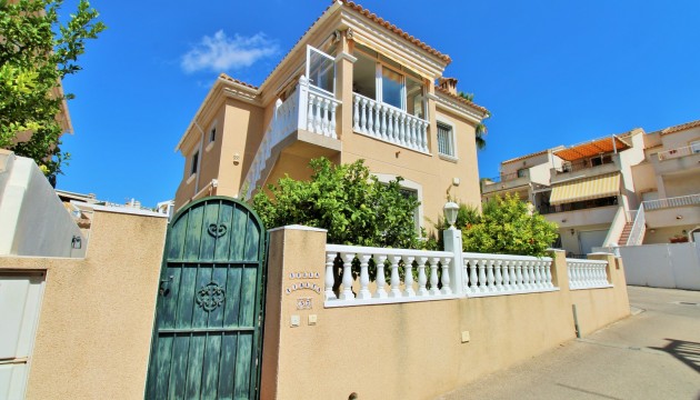 Resale - Detached Villa - Orihuela Costa - Villamartín