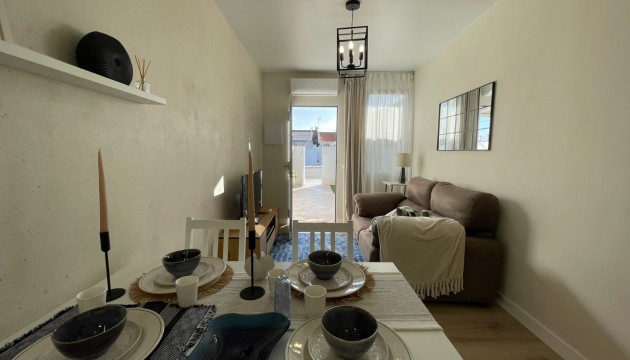 Resale - Townhouse - Torrevieja - La Siesta - El Salado -  Torreta