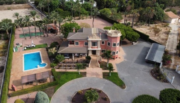 Herverkoop - Detached Villa - Elche