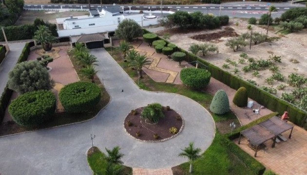 Herverkoop - Detached Villa - Elche