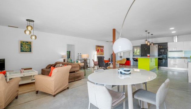 Videresalg - Country House - Elche