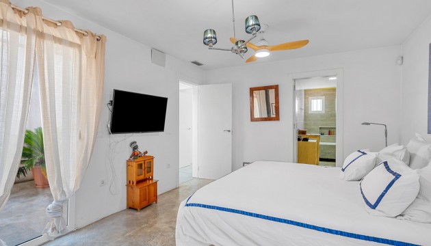 Videresalg - Country House - Elche