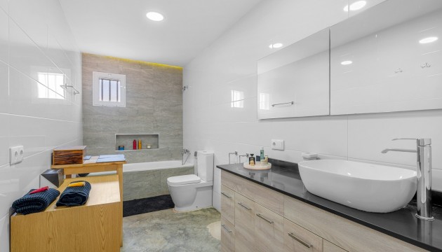 Videresalg - Country House - Elche