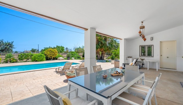 Videresalg - Country House - Elche