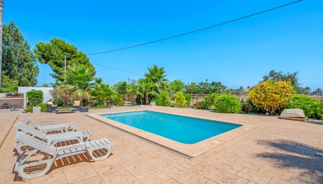 Videresalg - Country House - Elche