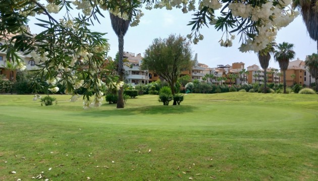 Resale - Apartment - Punta Prima