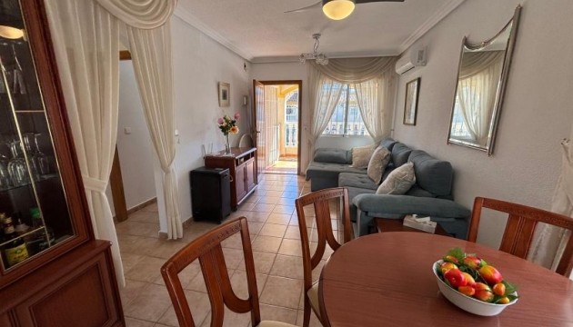 Resale - Bungalow - Torrevieja