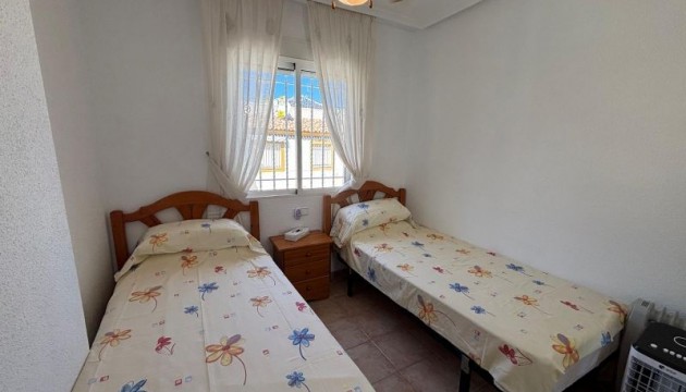 Resale - Bungalow - Torrevieja