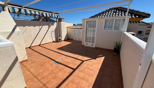 Resale - Bungalow - Torrevieja