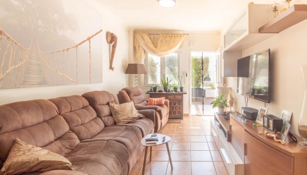 Resale - Townhouse - Pilar de la Horadada - Mil Palmeras