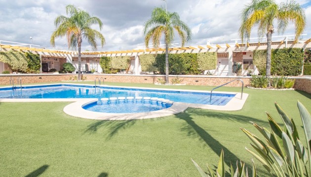 Resale - Townhouse - Pilar de la Horadada - Mil Palmeras