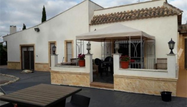 Resale - Detached Villa - La Matanza