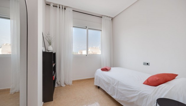 Resale - Apartment - Jacarilla
