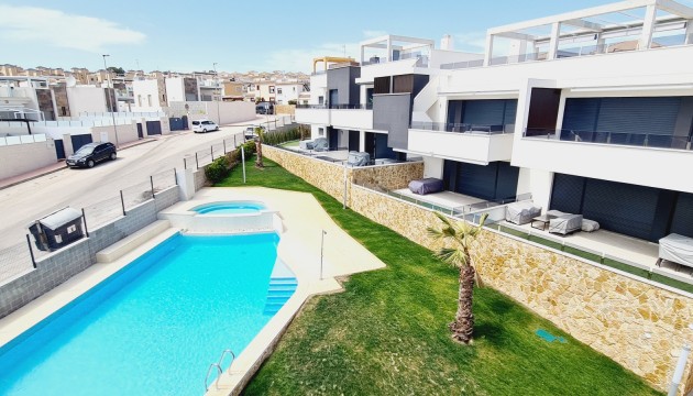 Resale - Apartment - Orihuela Costa - Villamartín