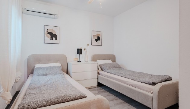 Resale - Duplex - Orihuela Costa - Villamartín