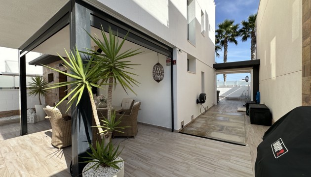 Перепродажа - отдельная вилла - Orihuela Costa - Lomas de Cabo Roig