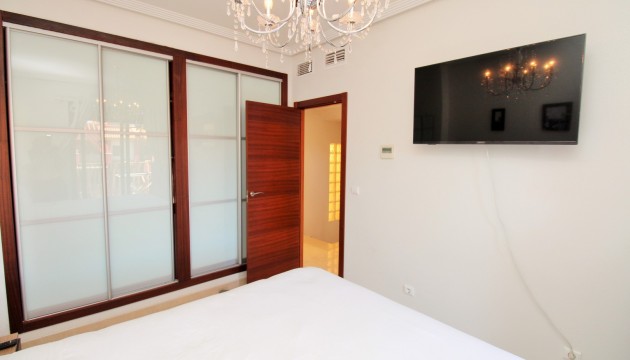 Resale - Apartment - Orihuela Costa - Cabo Roig