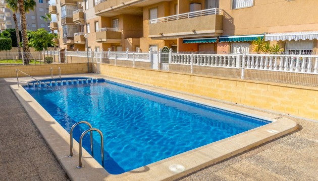 Resale - Apartment - Torrevieja