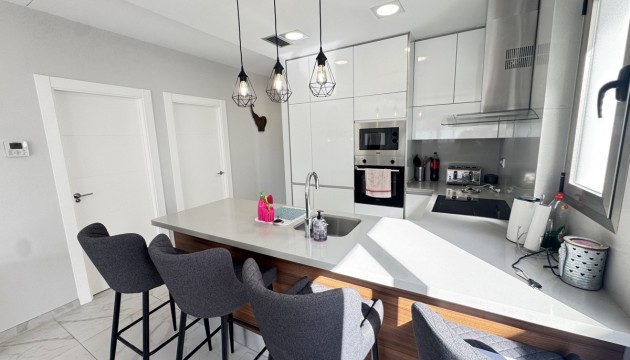 Resale - Detached Villa - Orihuela Costa - Villamartín