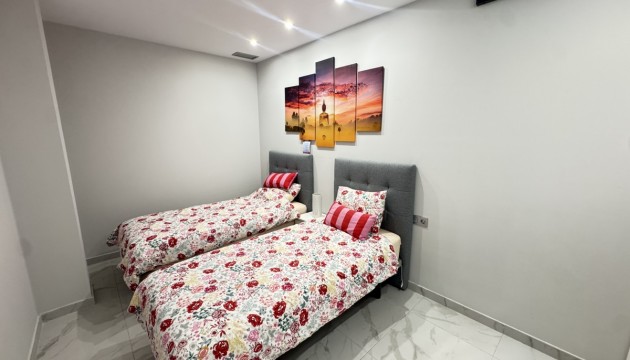 Resale - Detached Villa - Orihuela Costa - Villamartín