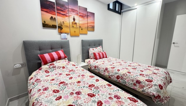 Resale - Detached Villa - Orihuela Costa - Villamartín