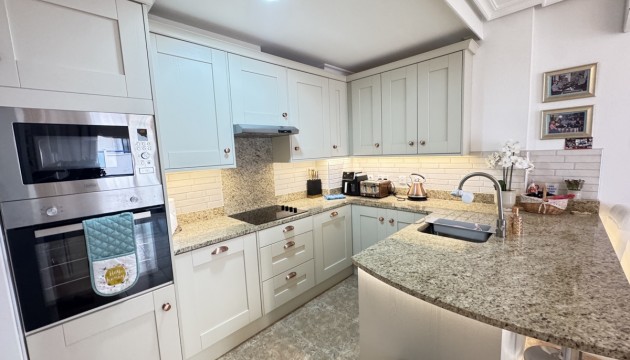 Resale - Apartment - Orihuela Costa - Cabo Roig