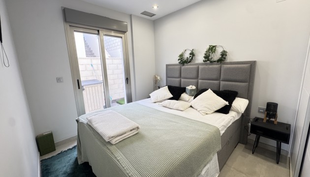 Resale - Detached Villa - Orihuela Costa - Villamartín