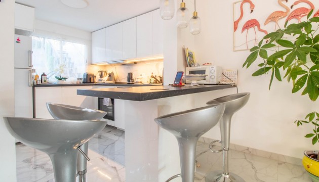 Resale - Townhouse - Torrevieja - El Acequión - Los Náufragos