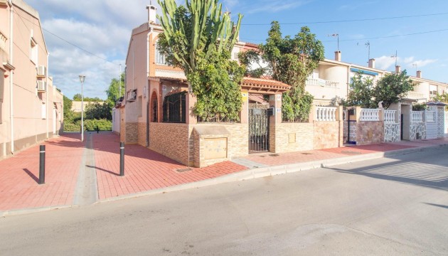 Resale - Townhouse - Torrevieja - El Acequión - Los Náufragos