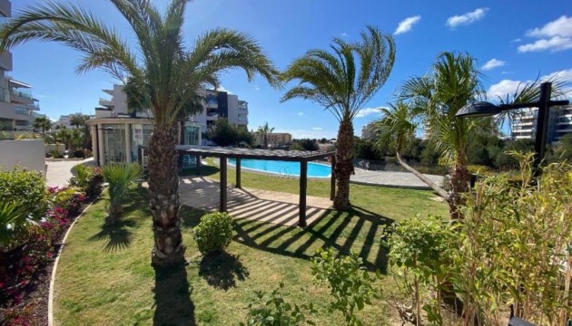 Resale - Apartment - Orihuela Costa - Villamartín