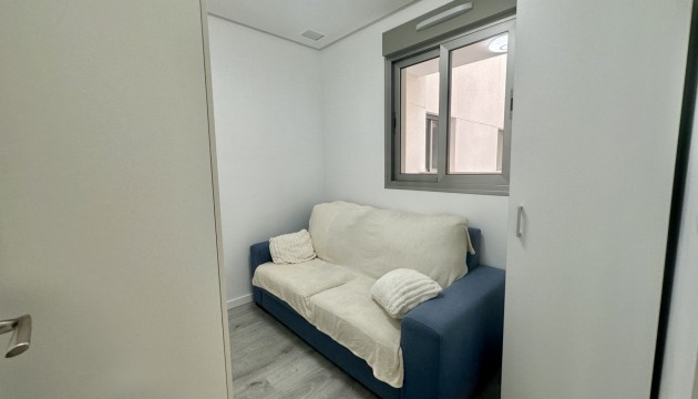 Resale - Apartment - Orihuela Costa - Villamartín