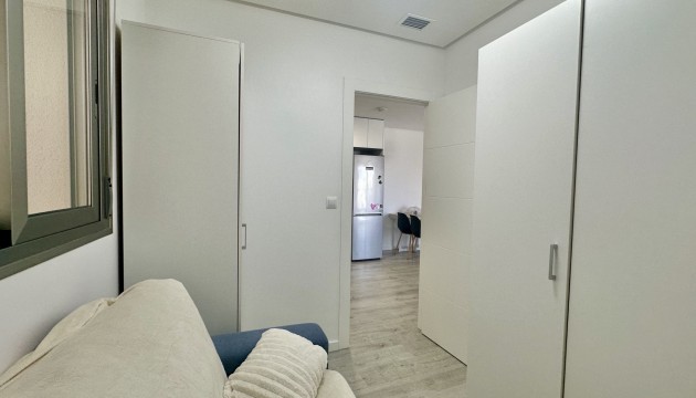 Resale - Apartment - Orihuela Costa - Villamartín