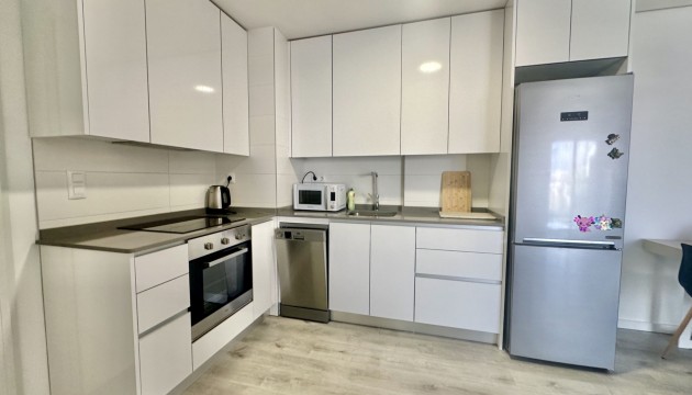 Resale - Apartment - Orihuela Costa - Villamartín