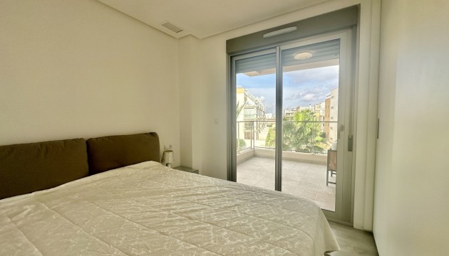 Resale - Apartment - Orihuela Costa - Villamartín