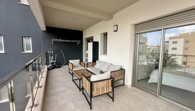 Resale - Apartment - Orihuela Costa - Villamartín