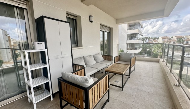 Resale - Apartment - Orihuela Costa - Villamartín