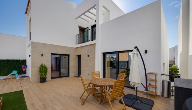 Videresalg - Detached Villa - Ciudad Quesada