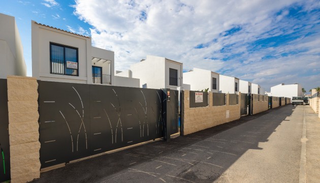 Videresalg - Detached Villa - Ciudad Quesada