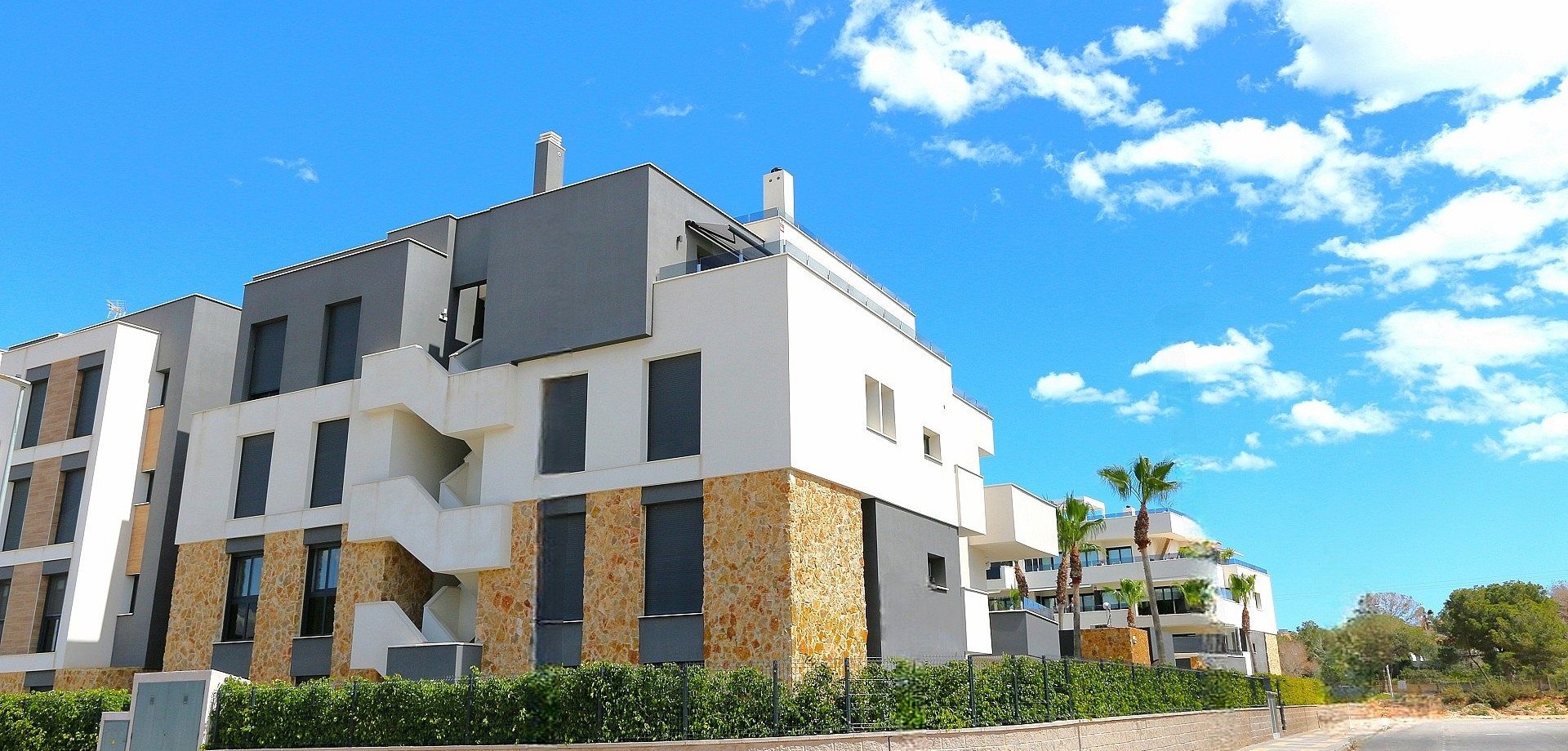 Apartment in Urbanizacion los Balcones - Image 5