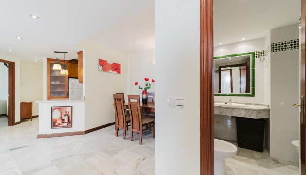 Resale - Apartment - Torrevieja - Playa de los Locos